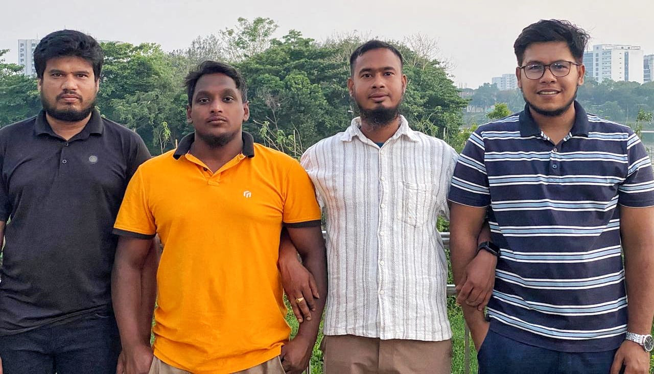 আমাদের দল